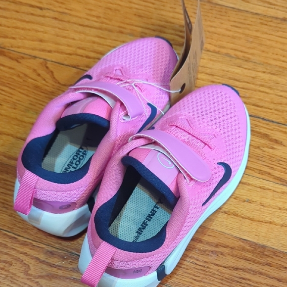 Nike Kids Pink and Navy Sneakers - Picture 4 of 4